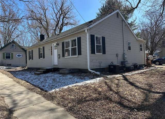 Property at 1202 14th Ave, Menomonie, WI 54751, 4 beds, 2 baths