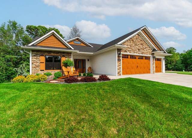 Property at 2647 33rd Ave, Eau Claire, WI 54703, 4 beds, 2.5 baths