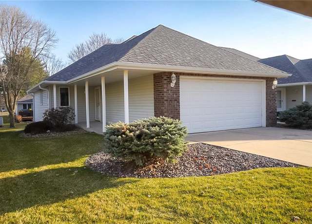 Property at 1613 Chumas Dr, Eau Claire, WI 54701, 3 beds, 2.5 baths