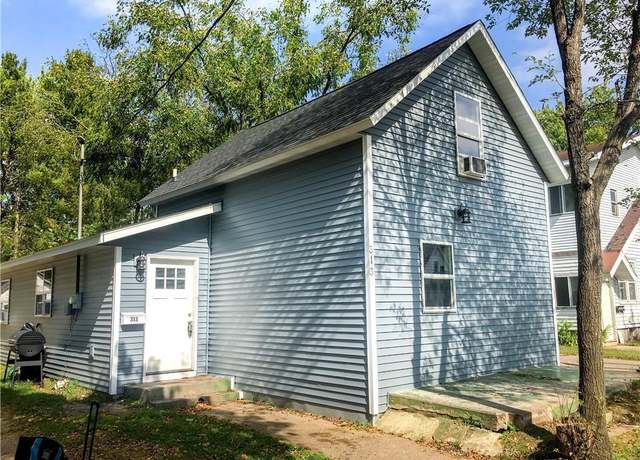 Property at 313 13th Ave #1, Menomonie, WI 54751, 4 beds, 1.5 baths