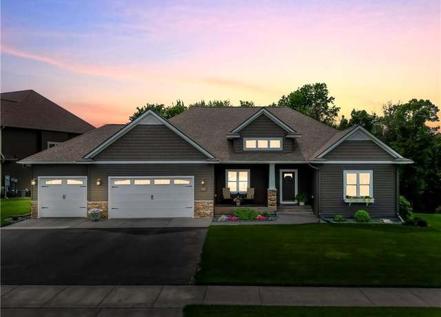 Property at 4754 S Oakwood Hills Pkwy, Eau Claire, WI 54701, 4 beds, 3 baths