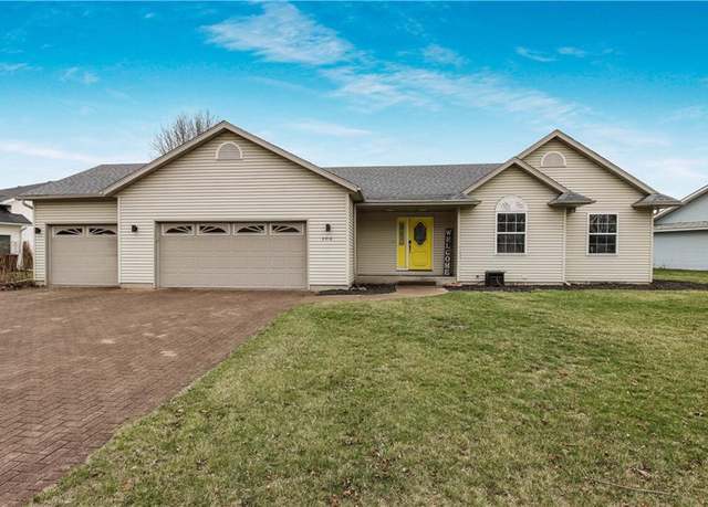 Property at 2318 Hoyem Ln, Eau Claire, WI 54703, 3 beds, 3 baths