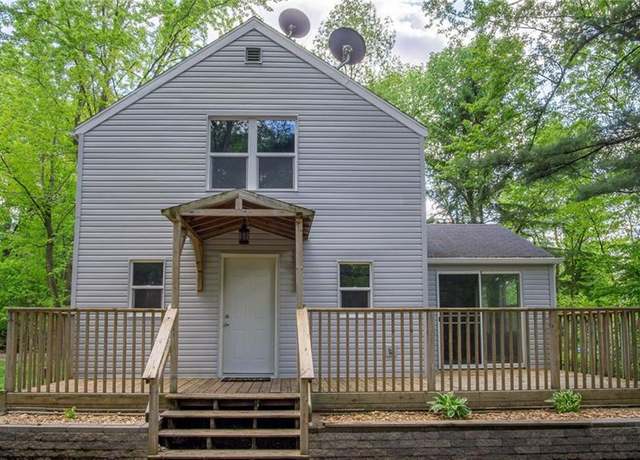 Property at 2572 90th St, Eau Claire, WI 54703, 2 beds, 1 bath