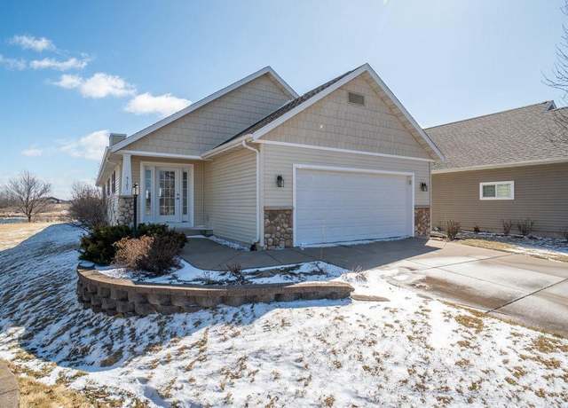 Property at 5107 Renee Ct, Eau Claire, WI 54703, 2 beds, 1.5 baths