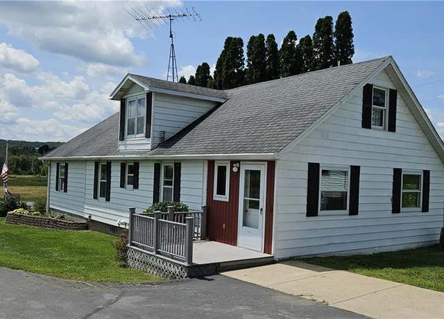 Property at E1952 State Road 72, Elmwood, WI 54740, 3 beds, 1.5 baths
