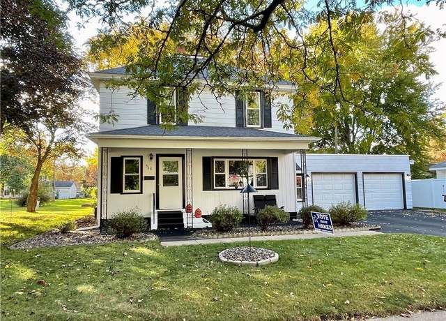 Property at 516 A St, Chippewa Falls, WI 54729, 3 beds, 1.5 baths