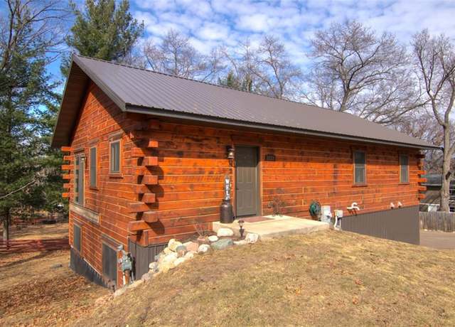 Property at 2122 Abbe Hill Dr, Eau Claire, WI 54703, 5 beds, 2 baths