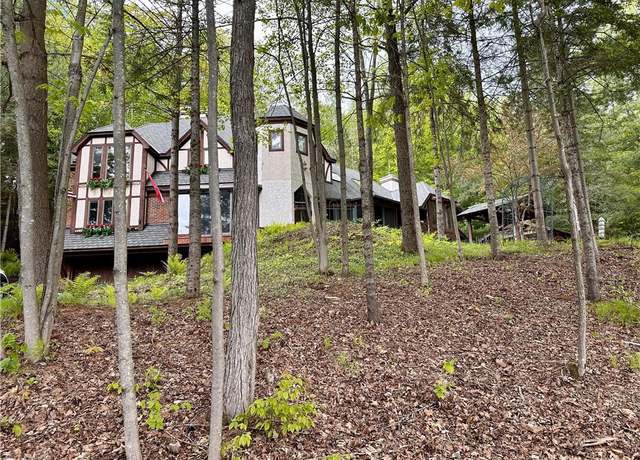 Property at 16680W Raining Tree Rd, Stone Lake, WI 54876, 5 beds, 3 baths