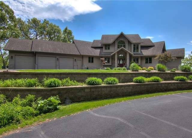 Property at 9500 Murphy Ln, Eau Claire, WI 54703, 5 beds, 4.5 baths