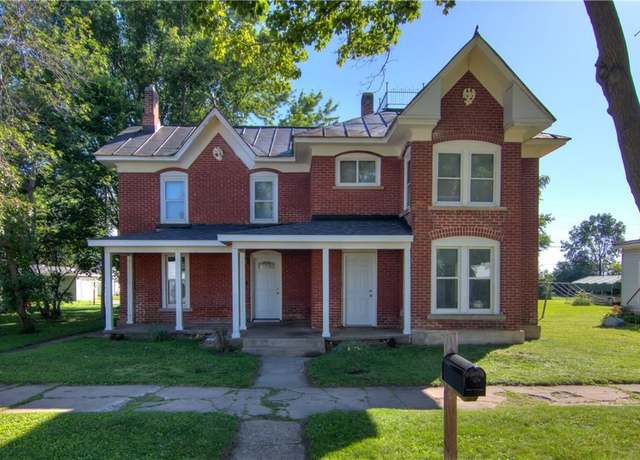 Property at 15 S Culver St, Chippewa Falls, WI 54729, 3 beds, 1.5 baths