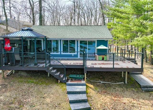 Property at N2590 Warren Rd, Sarona, WI 54870, 2 beds, 1 bath