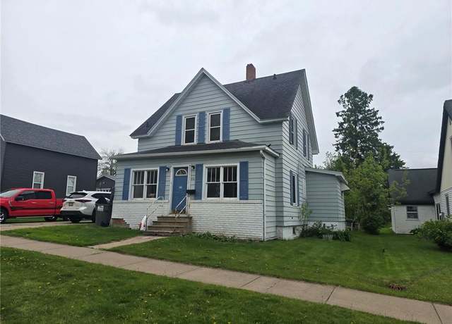 Property at 212 E 6th Ave, Stanley, WI 54768, 3 beds, 1.5 baths