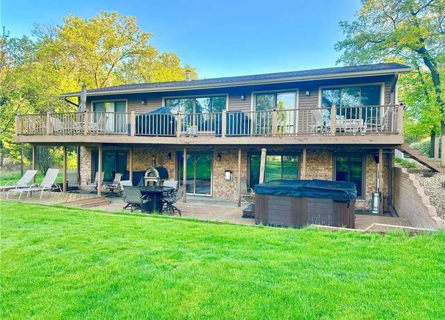 Property at 6551 North Shore Dr, Eau Claire, WI 54703, 4 beds, 2.5 baths