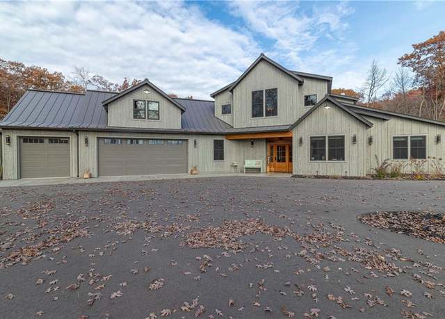 Property at 16834 County Hwy Un, Chippewa Falls, WI 54729, 4 beds, 4 baths