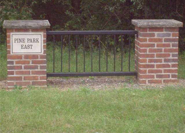 Property at 1601 Pine Park Dr, Eau Claire, WI 54701