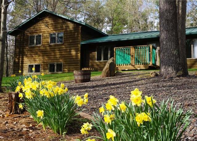 Property at 3706 Half Moon Cir, Danbury, WI 54830, 5 beds, 3.5 baths