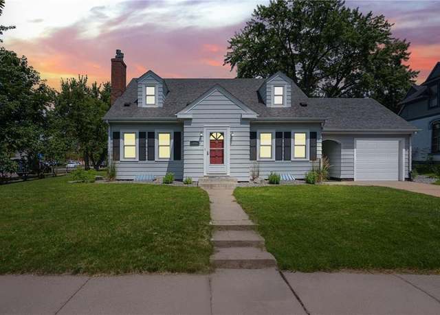 Property at 907 3rd Ave, Eau Claire, WI 54703, 4 beds, 2 baths