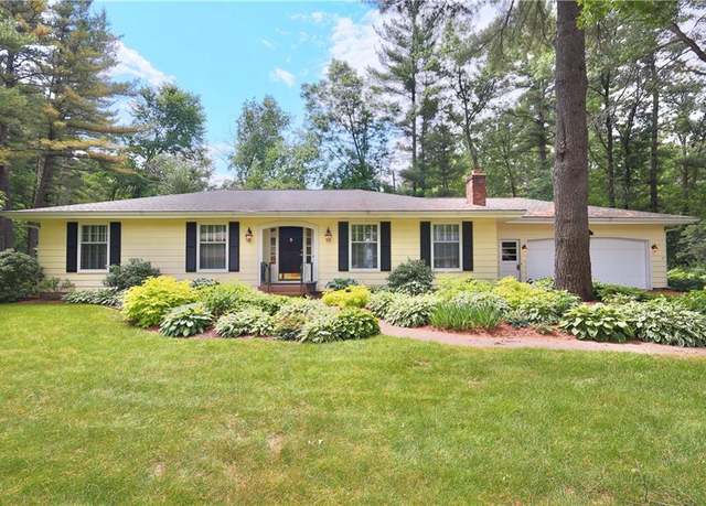 Property at 415 Corydon Rd, Eau Claire, WI 54701, 3 beds, 2 baths