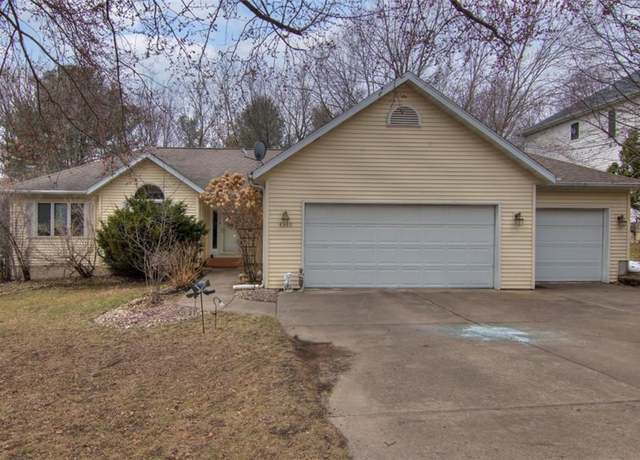 Property at 4330 South Pointe Ct, Eau Claire, WI 54701, 4 beds, 4 baths
