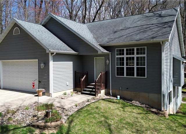 Property at 1407 Mckinley Rd, Eau Claire, WI 54703, 3 beds, 2 baths