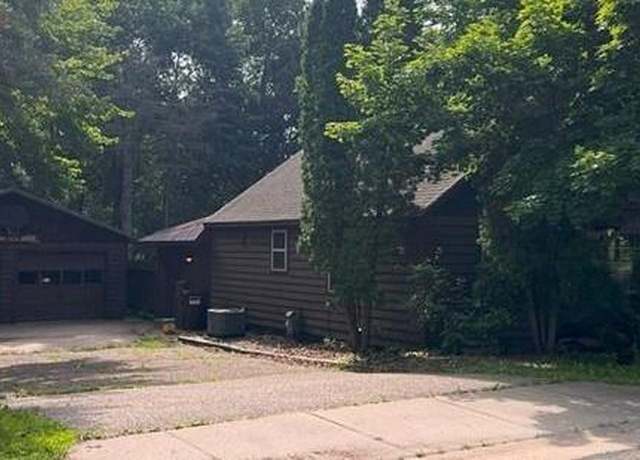 Property at 1915 Abbe Hill Dr, Eau Claire, WI 54703, 2 beds, 1 bath