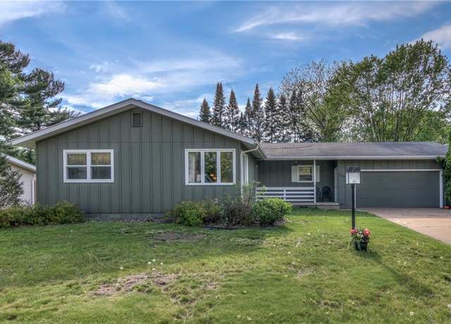 Property at 2724 13th St, Eau Claire, WI 54703, 4 beds, 2 baths