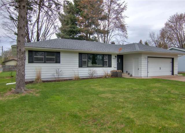 Property at 3322 Monroe St, Eau Claire, WI 54703, 3 beds, 1.5 baths