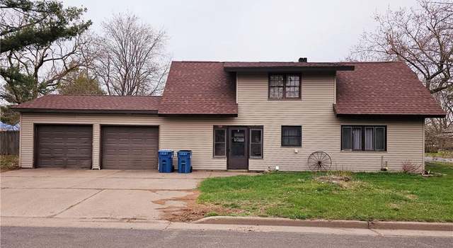 Photo of 728 Phipps Ave, Rice Lake, WI 54868