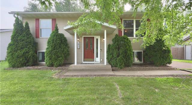 Photo of 2817 Abbe Hill Dr, Eau Claire, WI 54703