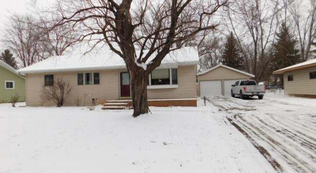 Photo of 2710 Edgewood Ln, Eau Claire, WI 54703