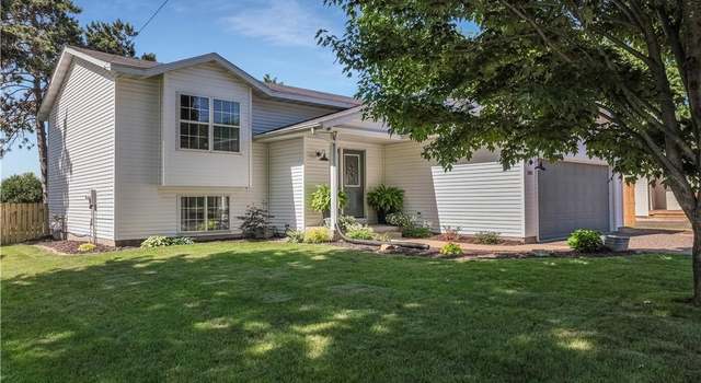 Photo of 2003 Vine St, Eau Claire, WI 54703