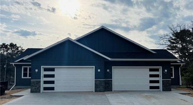 Photo of 868 17th St, Menomonie, WI 54751