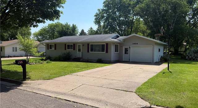 Photo of 1434 York St, Bloomer, WI 54724