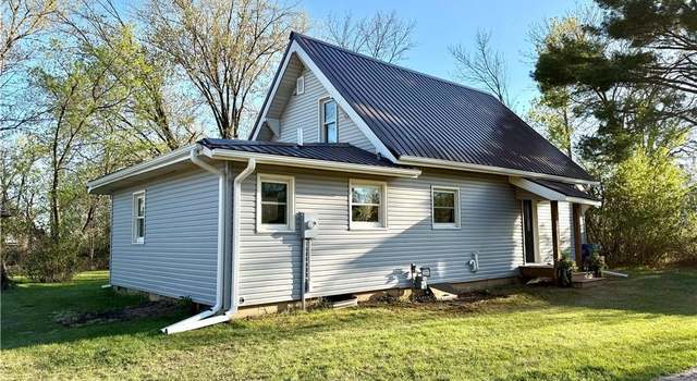 Photo of 208 7th St, Cameron, WI 54822