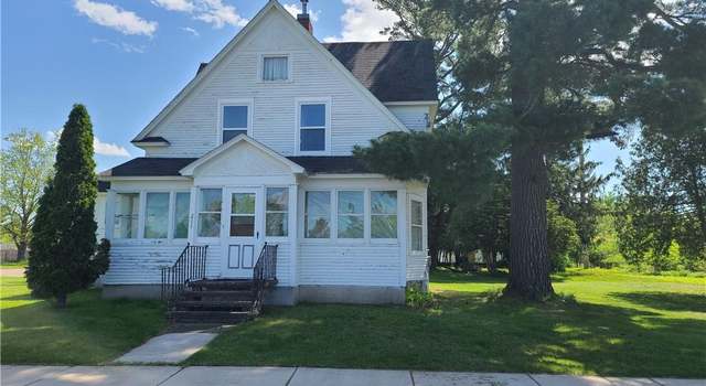 Photo of 211 6th St, Cameron, WI 54822