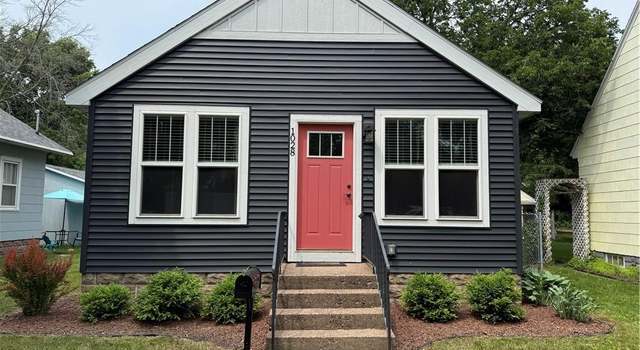 Photo of 1028 Chauncey St, Eau Claire, WI 54701
