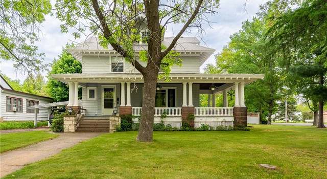 Photo of 404 Walnut St, Spooner, WI 54801