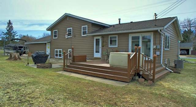 Photo of 311 10th St, Altoona, WI 54720