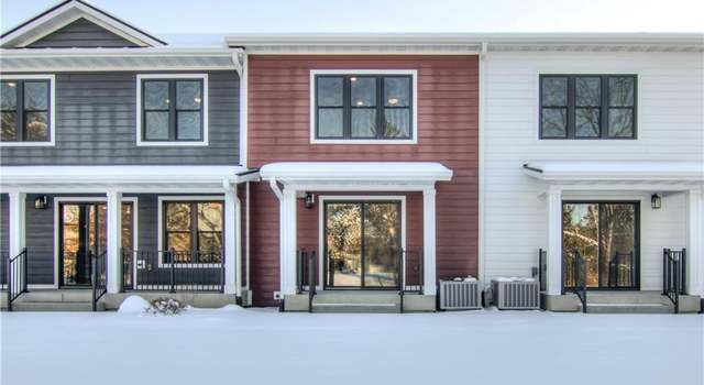 Photo of 2321 Lake Rd, Altoona, WI 54720