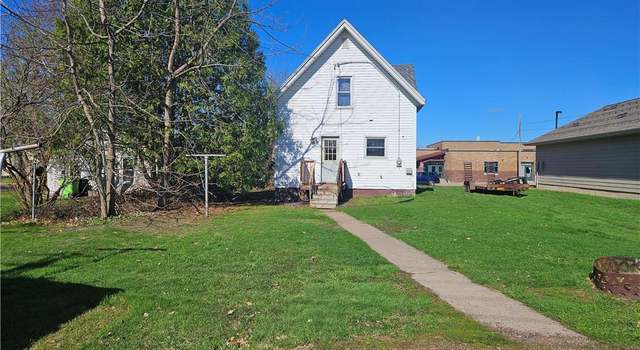 Photo of 117 S 5th St, Cornell, WI 54732