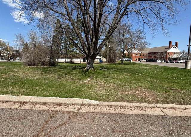 Property at 1208 3rd Ave W, Ashland, WI 54806