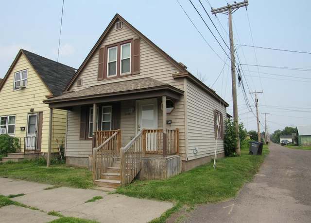 Property at 1013 N 8th St, Superior, WI 54880, 3 beds, 1 bath