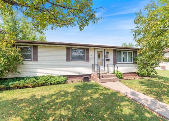 Property at 6009 Ogden Ave, Superior, WI 54880, 3 beds, 2 baths
