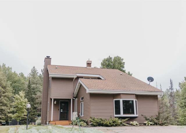 Property at 4182 E Keith Rd, Superior, WI 54880, 3 beds, 1.5 baths