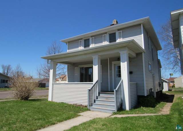 Property at 1023 Broadway St, Superior, WI 54880, 3 beds, 1 bath