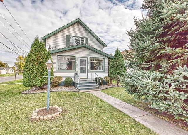Property at 3102 Ogden Ave, Superior, WI 54880, 2 beds, 2 baths
