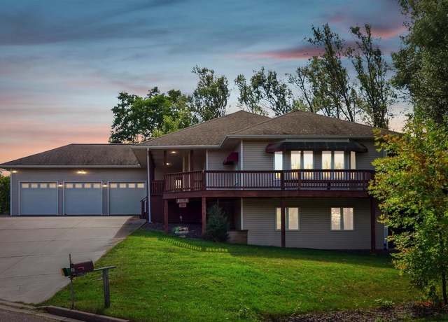 Property at 300 Prentice Heights Rd, Ashland, WI 54806, 3 beds, 3.5 baths