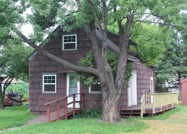 Property at 4125 E 4th St, Superior, WI 54880, 2 beds, 1 bath