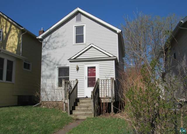 Property at 1519 Clough Ave, Superior, WI 54880, 2 beds, 1 bath