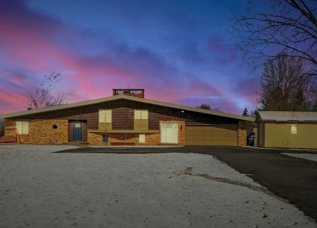 Property at 2507 Junction Rd, Ashland, WI 54806, 3 beds, 2.5 baths